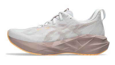 Asics Novablast 5 (Women’s)