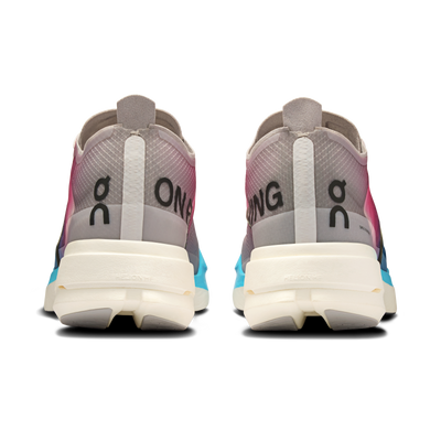 On Running Cloudboom Strike (Women's)