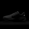 Nike Vomero 18 (Women’s)