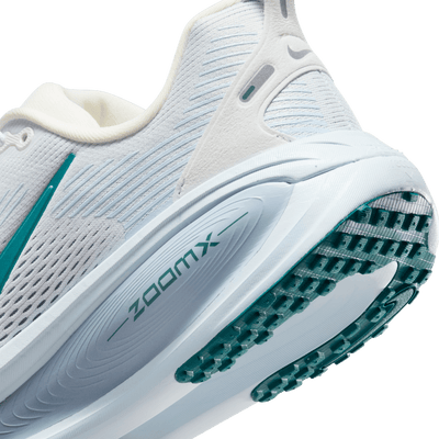 Nike Vomero 18 (Women’s)
