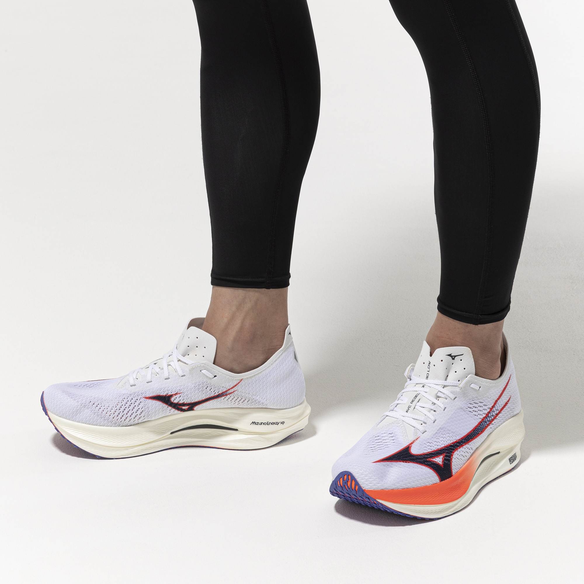 Mizuno Wave Rebellion Pro LOW (Unisex) - Keep On Running Mizuno Wave Rebellion Pro LOW (Unisex) - Keep On Running