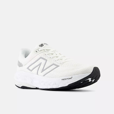 New Balance W860C14 D width (Women’s)